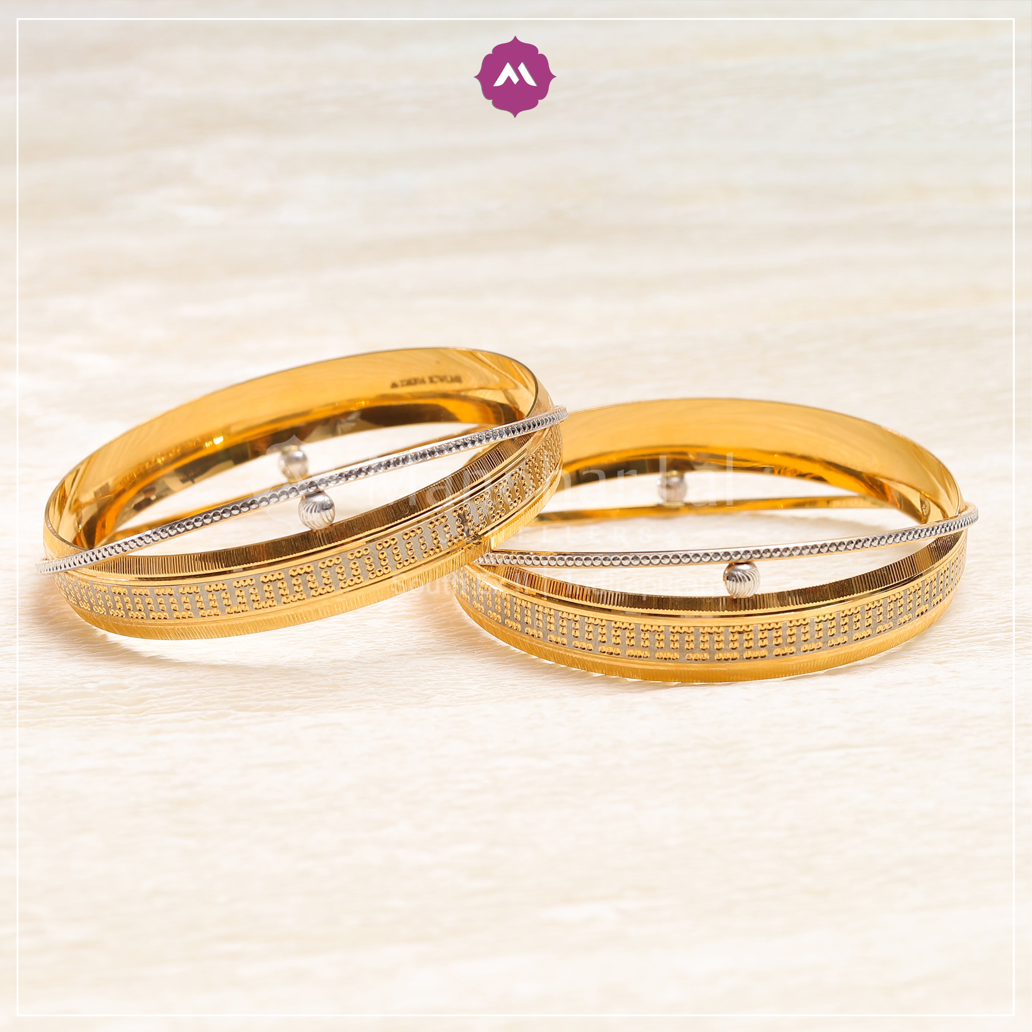 Gold Bangle MLJ-325