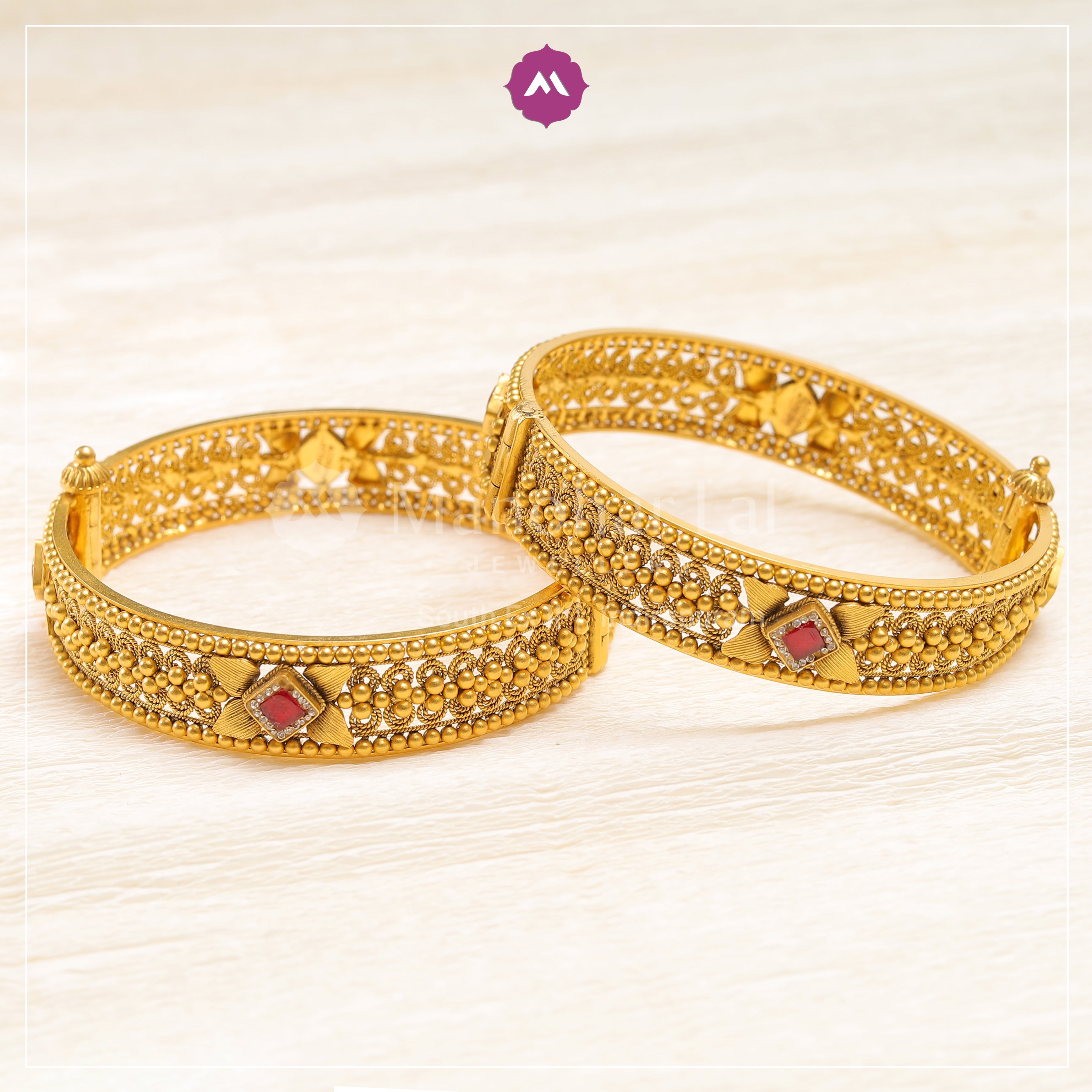 Gold Bangle MLJ-324