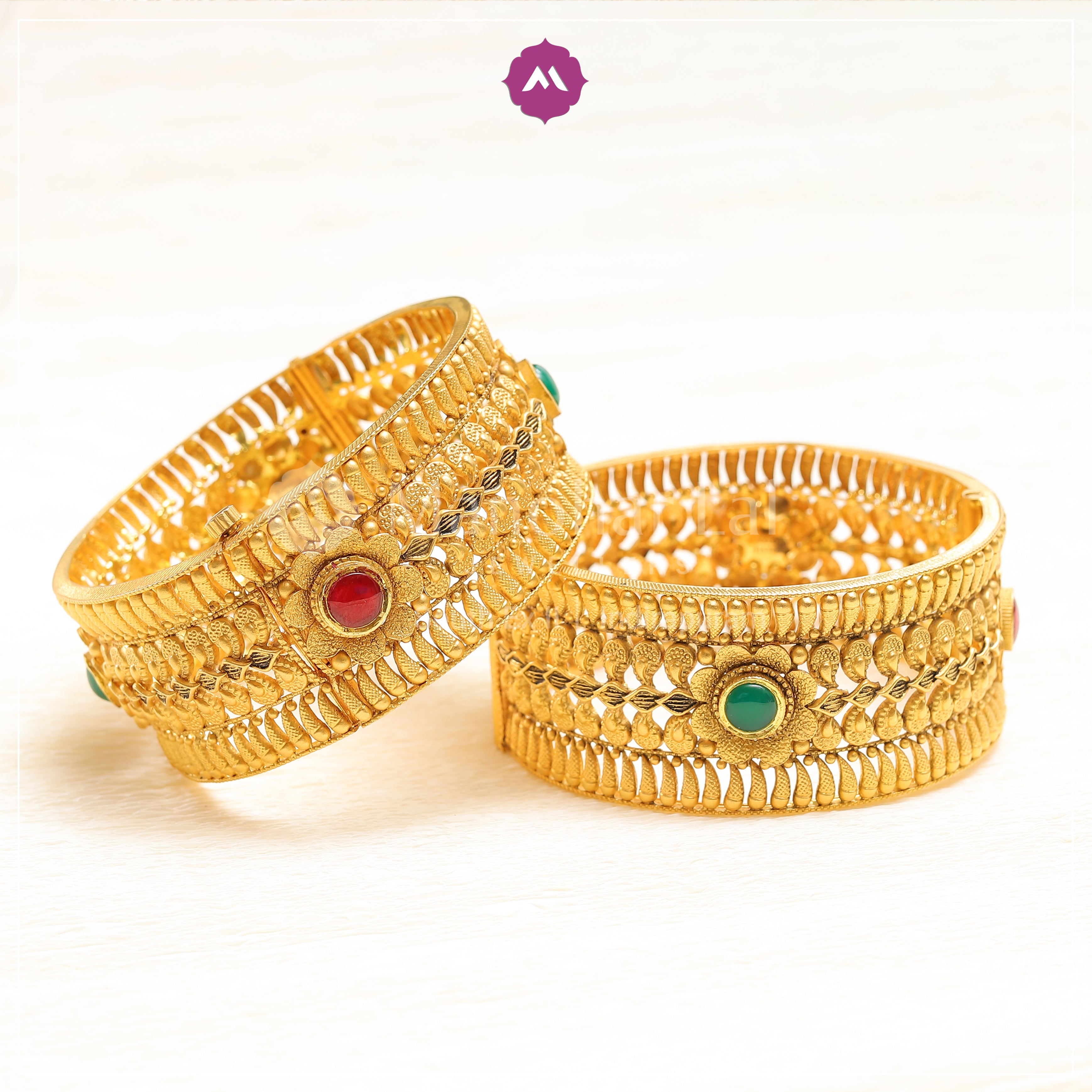 Gold Bangle MLJ-313
