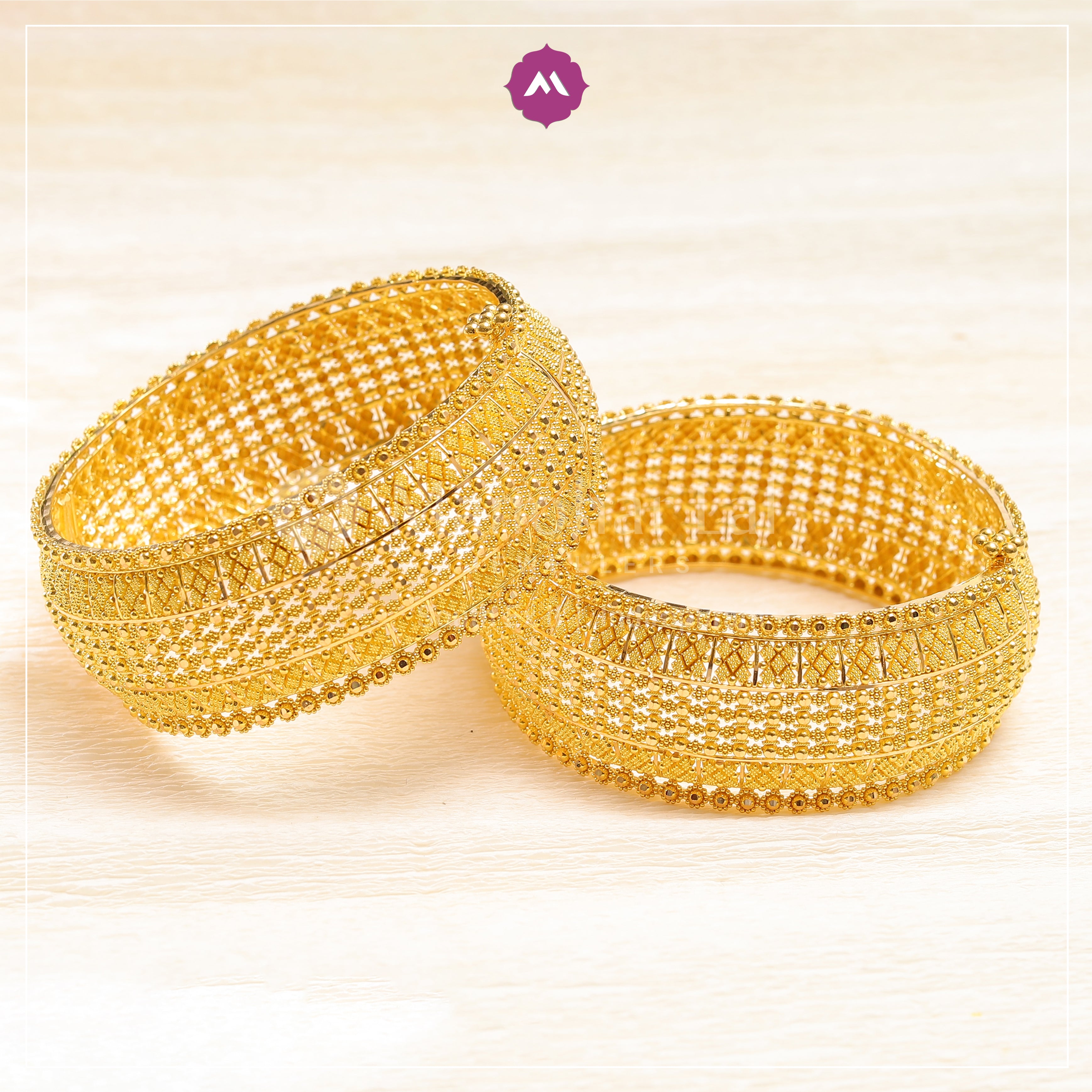 Gold Bangle MLJ-304