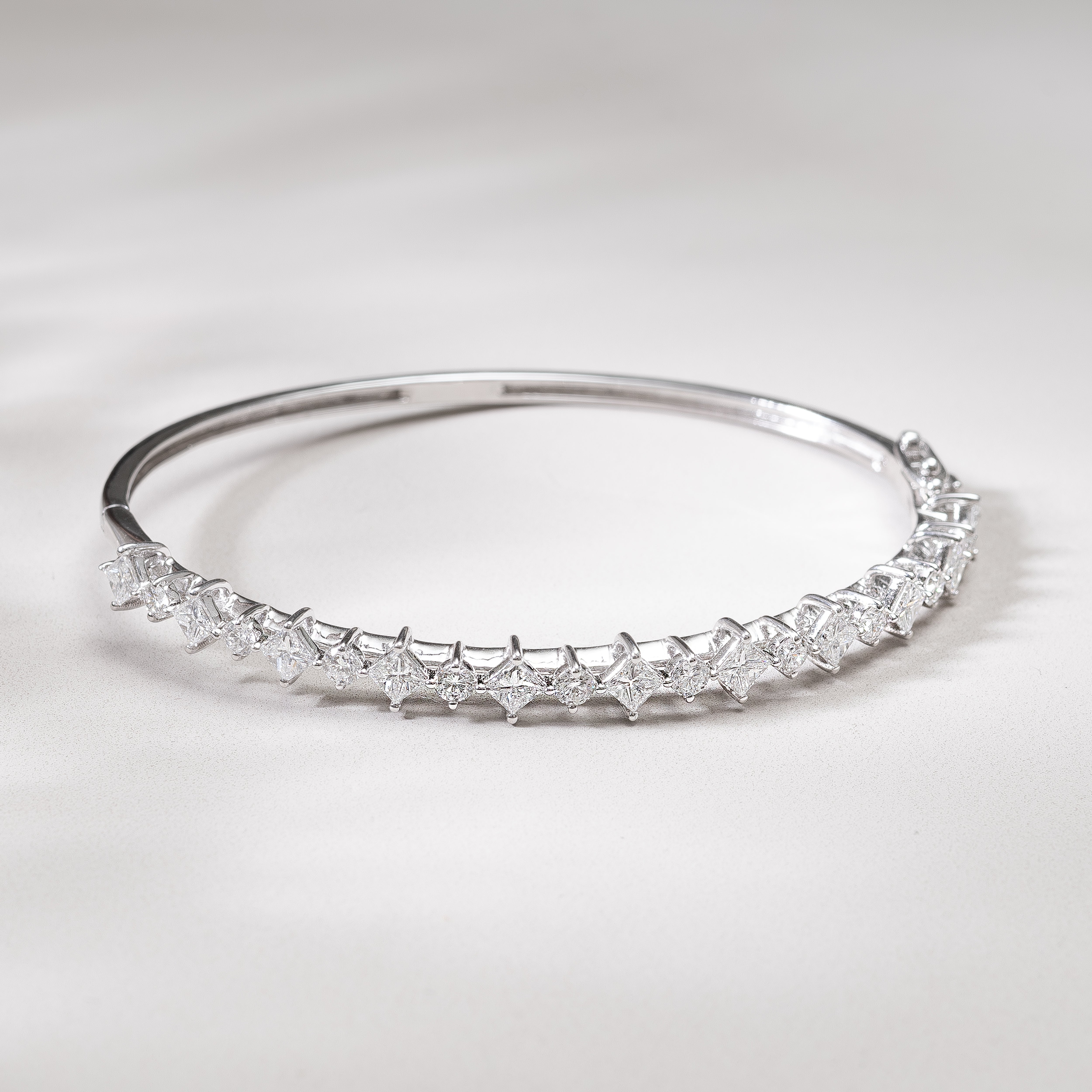 Diamond Bracelet MLJ-437