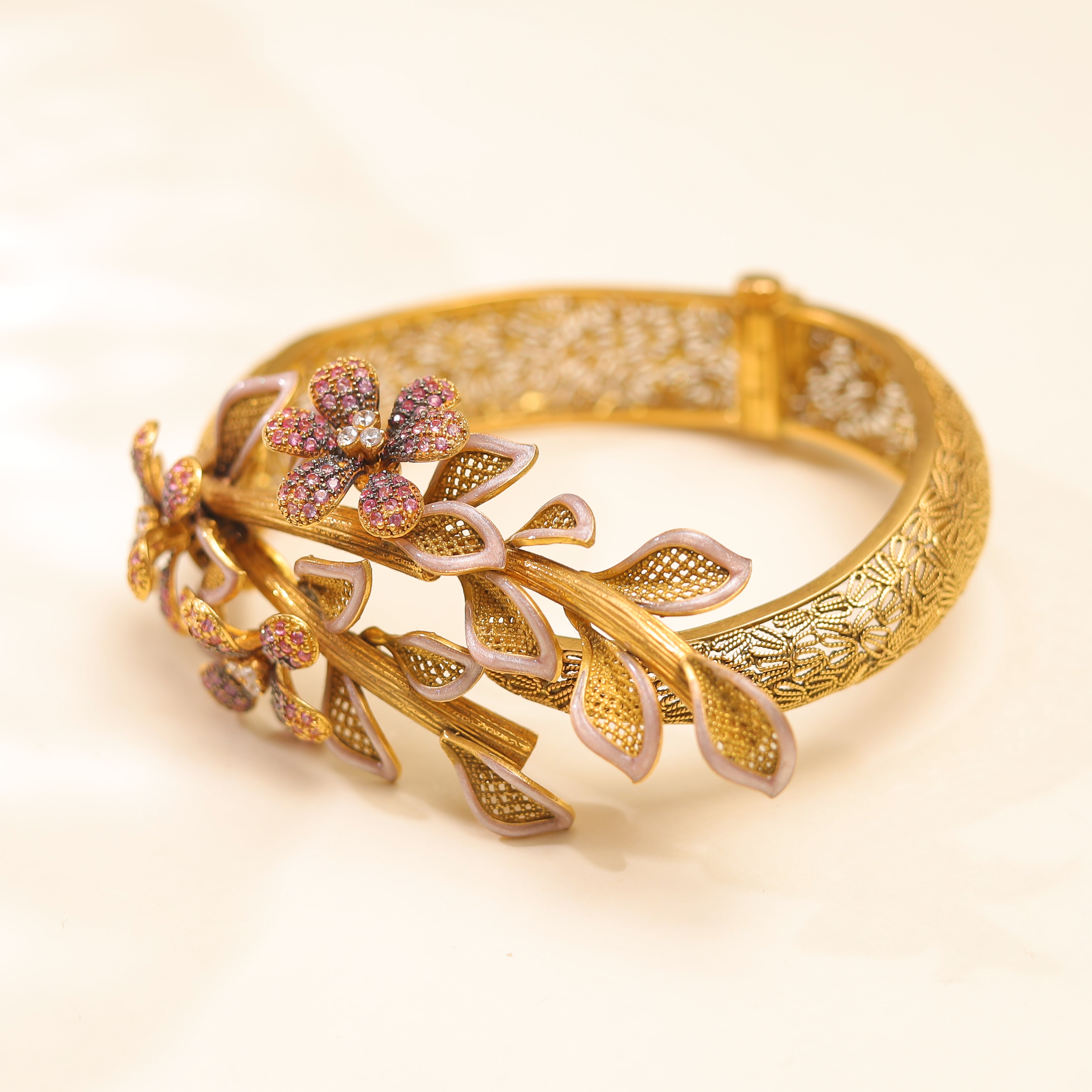 Antique Gold Bangle MLJ-210
