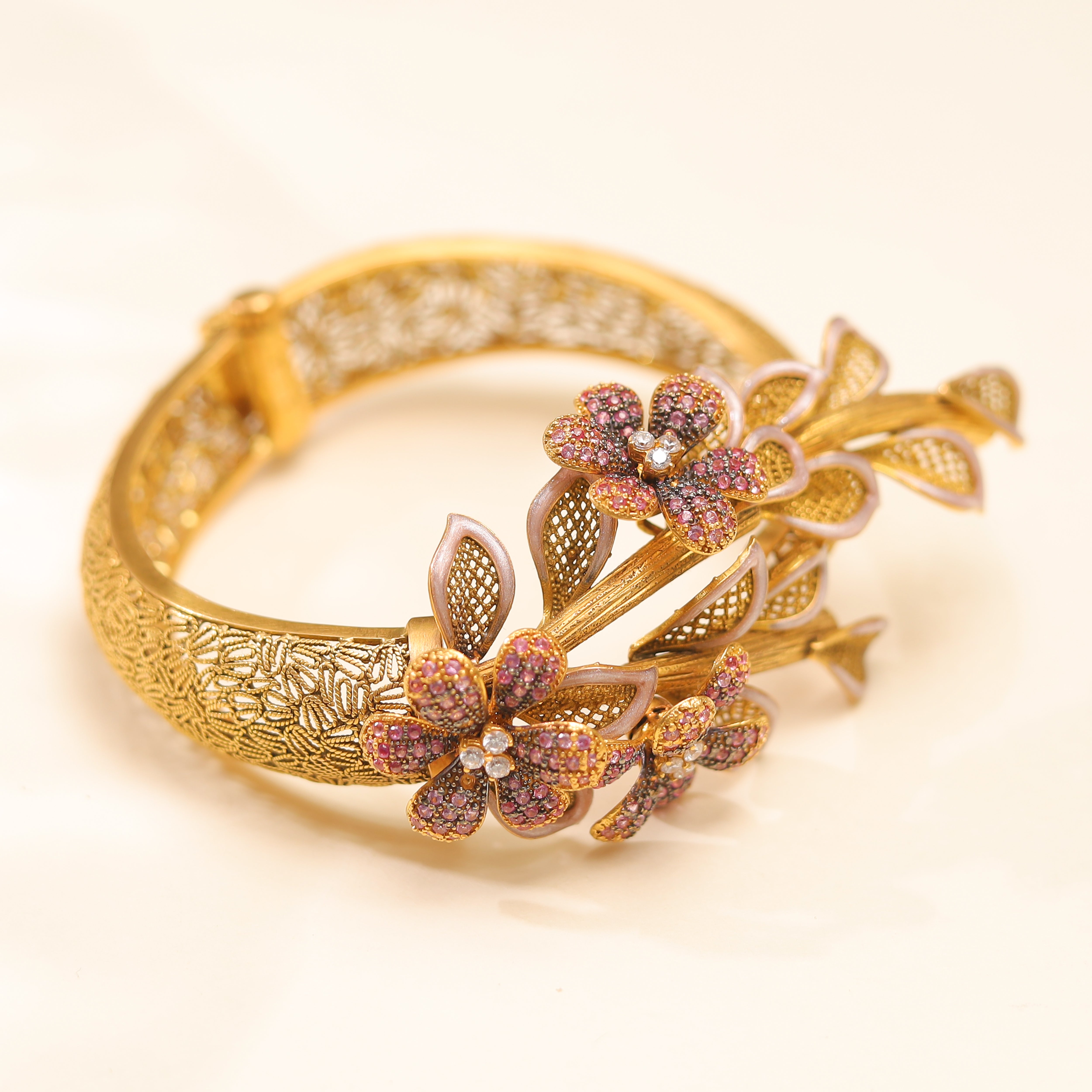 Antique Gold Bangle MLJ-210