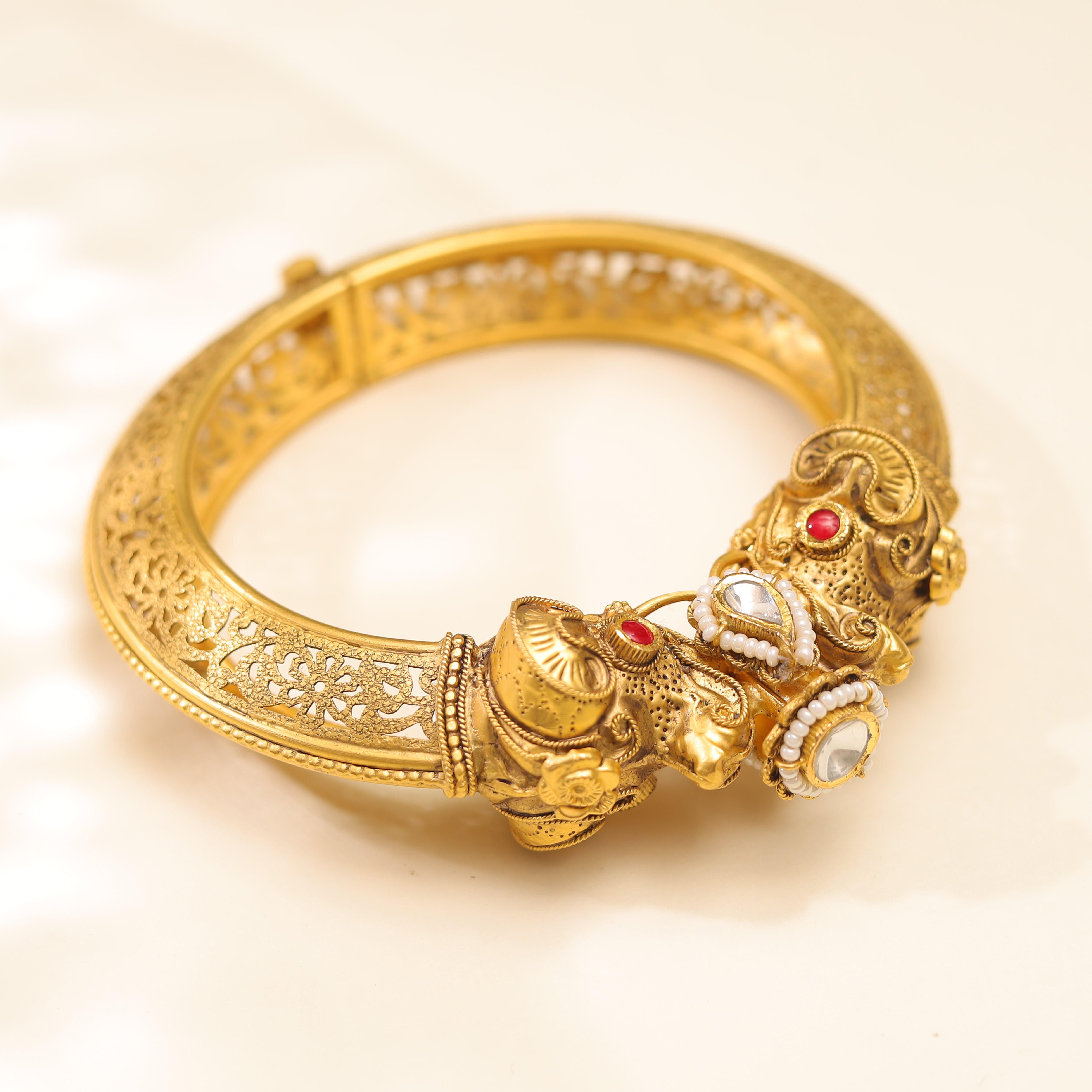 Antique Gold Bangle MLJ-213