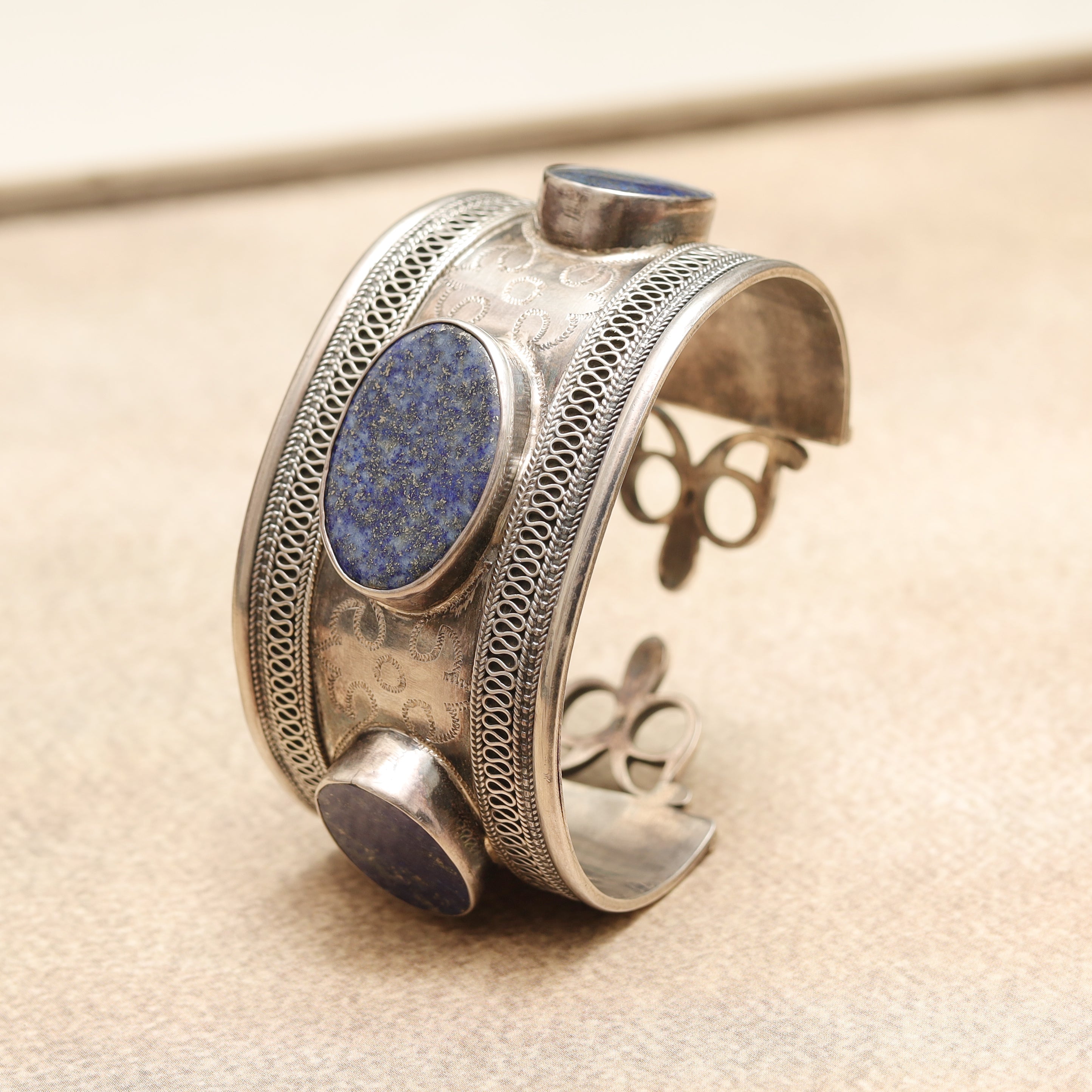 Silver Bangle MLJ-817