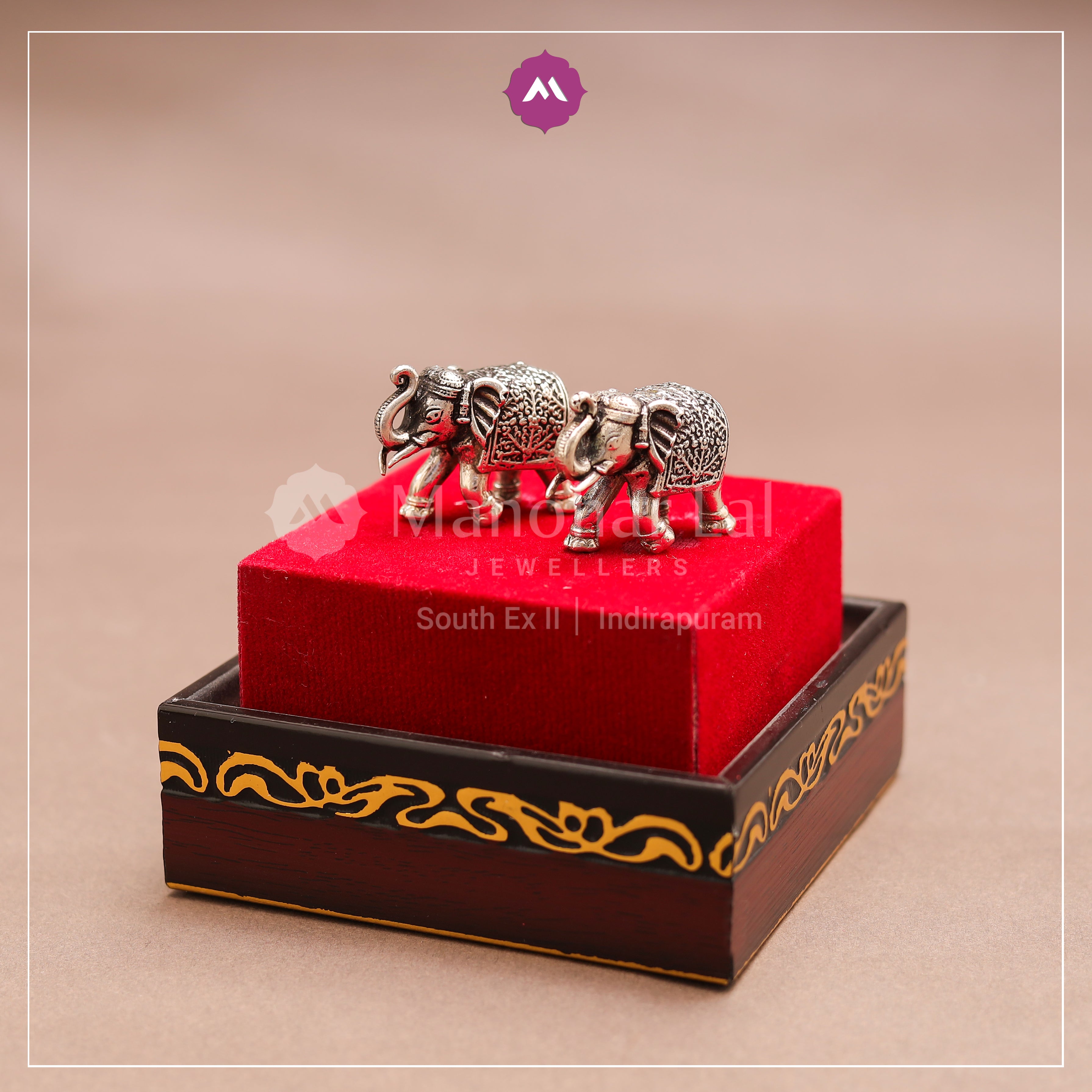 Silver Elephants MLJ -659