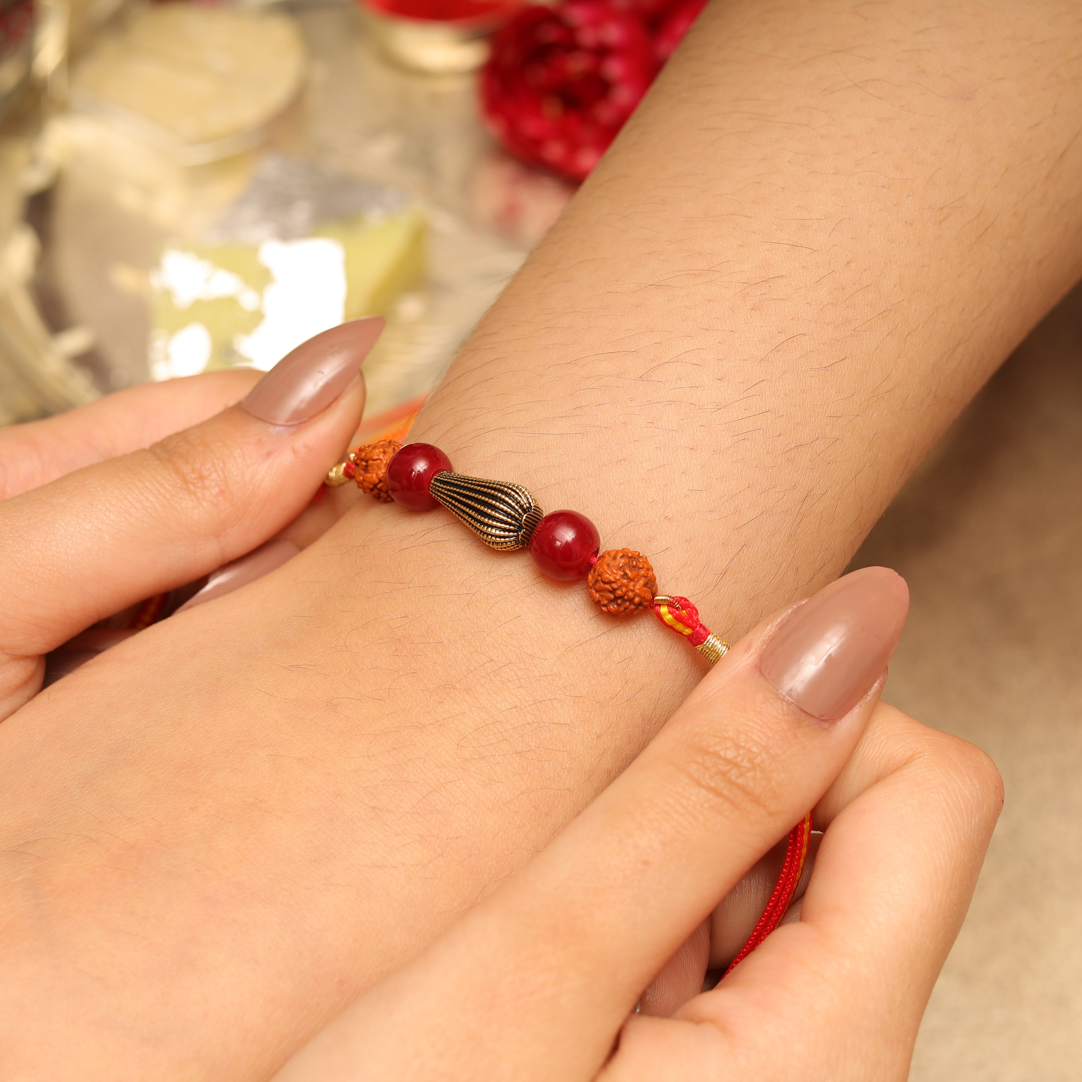 Gold Rakhi MLJ -712