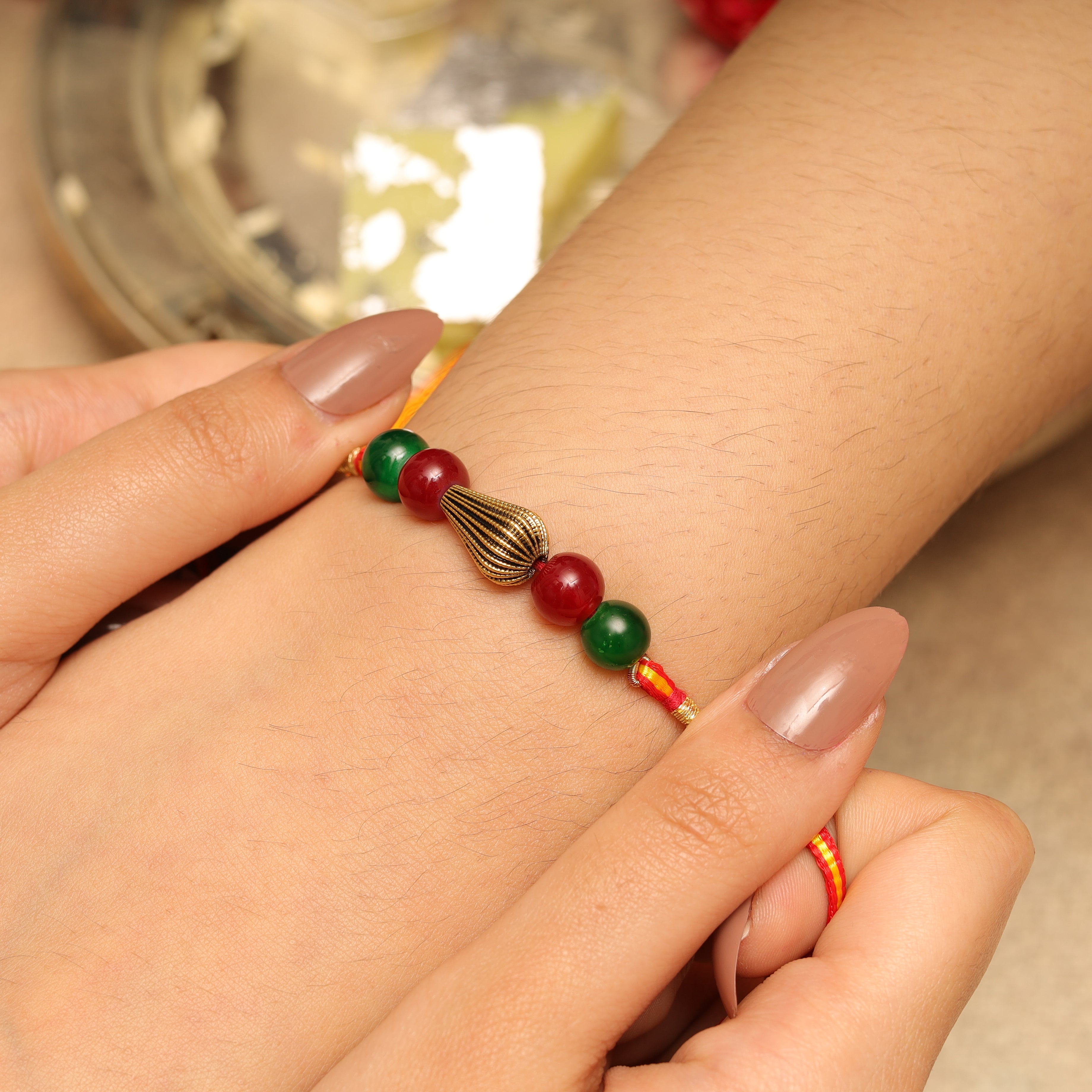 Gold Rakhi MLJ -709