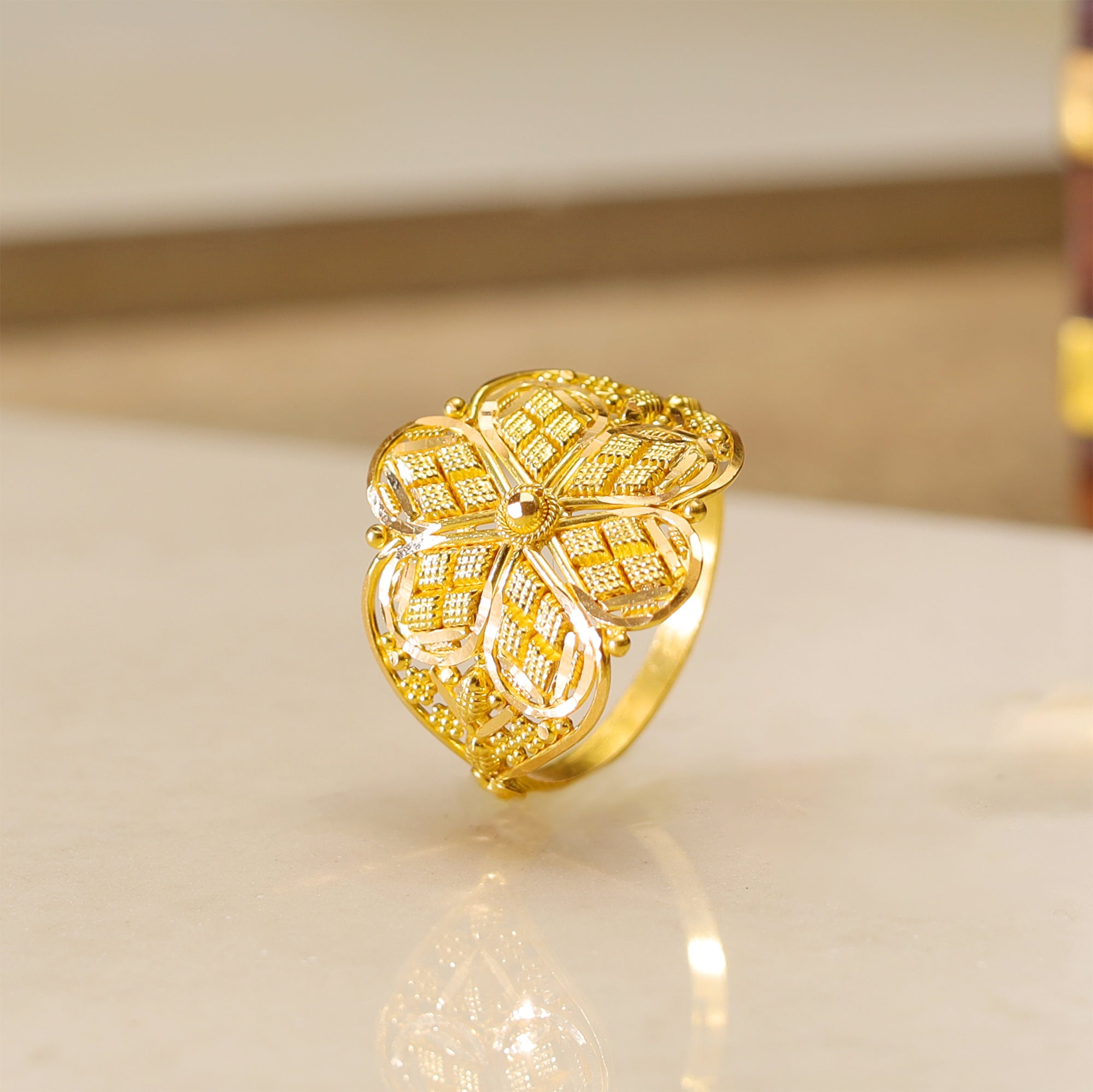 Gold Ring MLJ-579