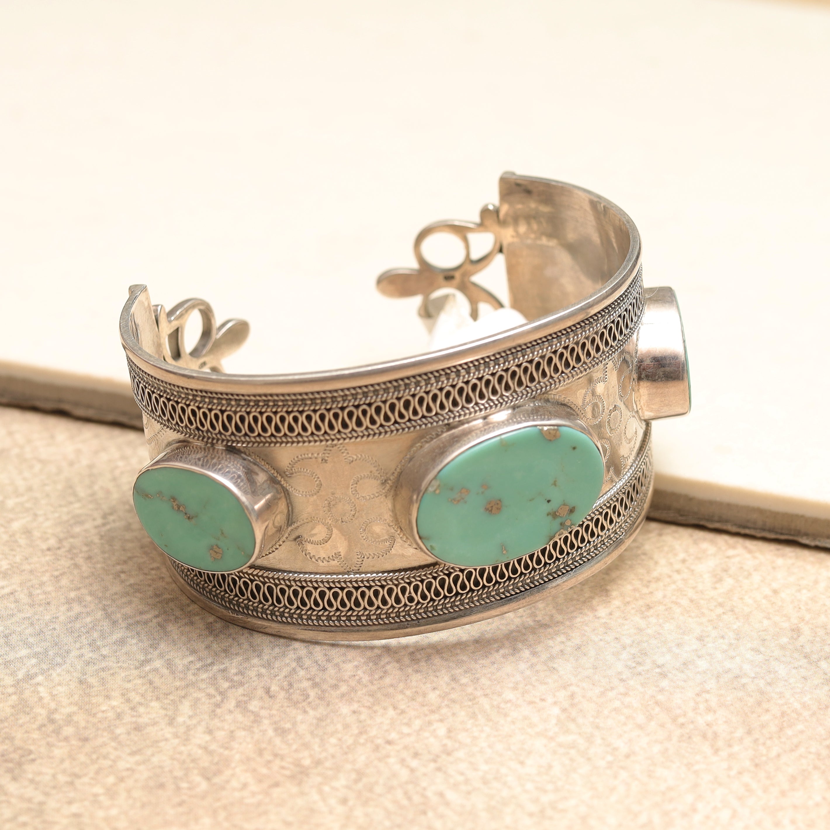 Silver Bangle MLJ-818