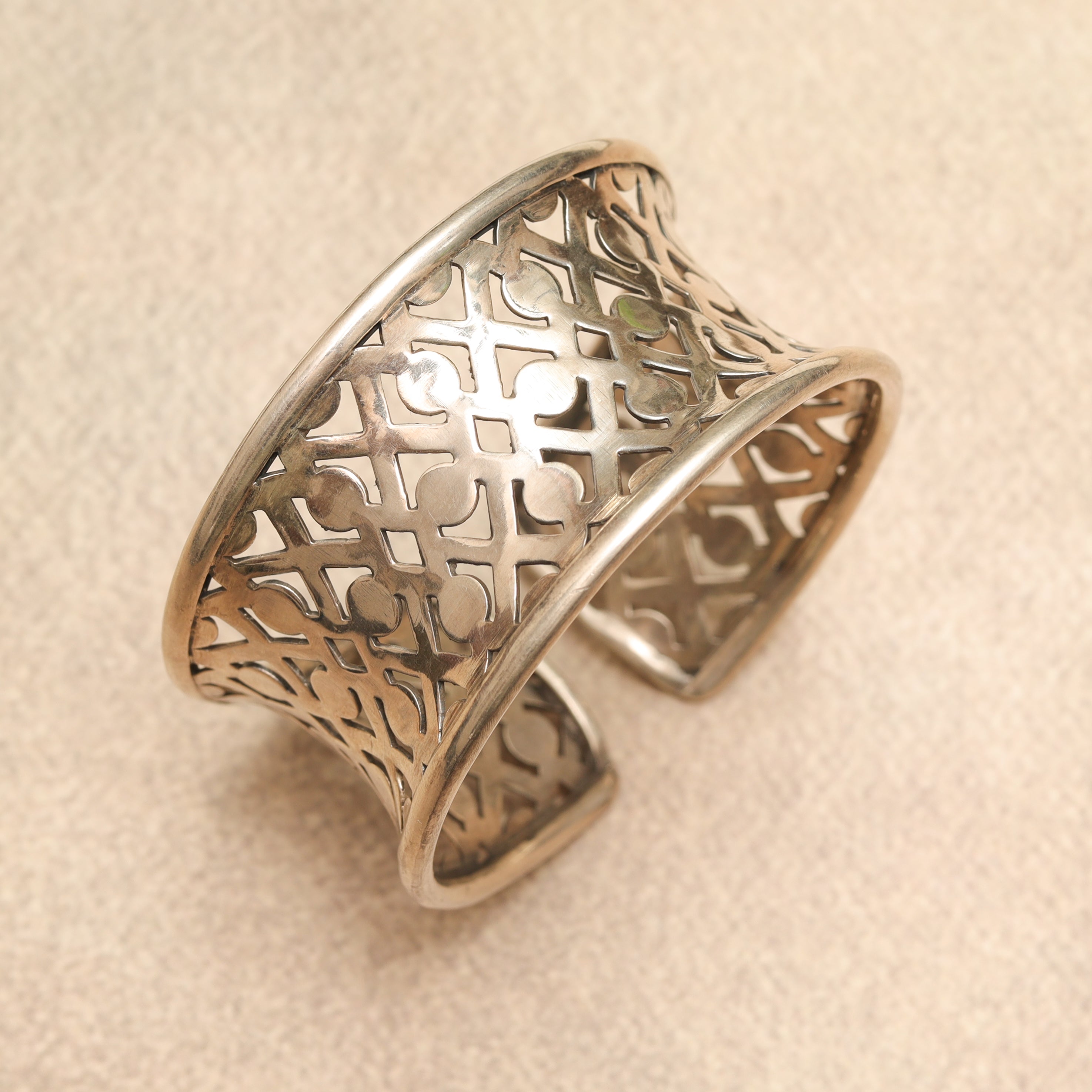 Silver Bangle MLJ-824