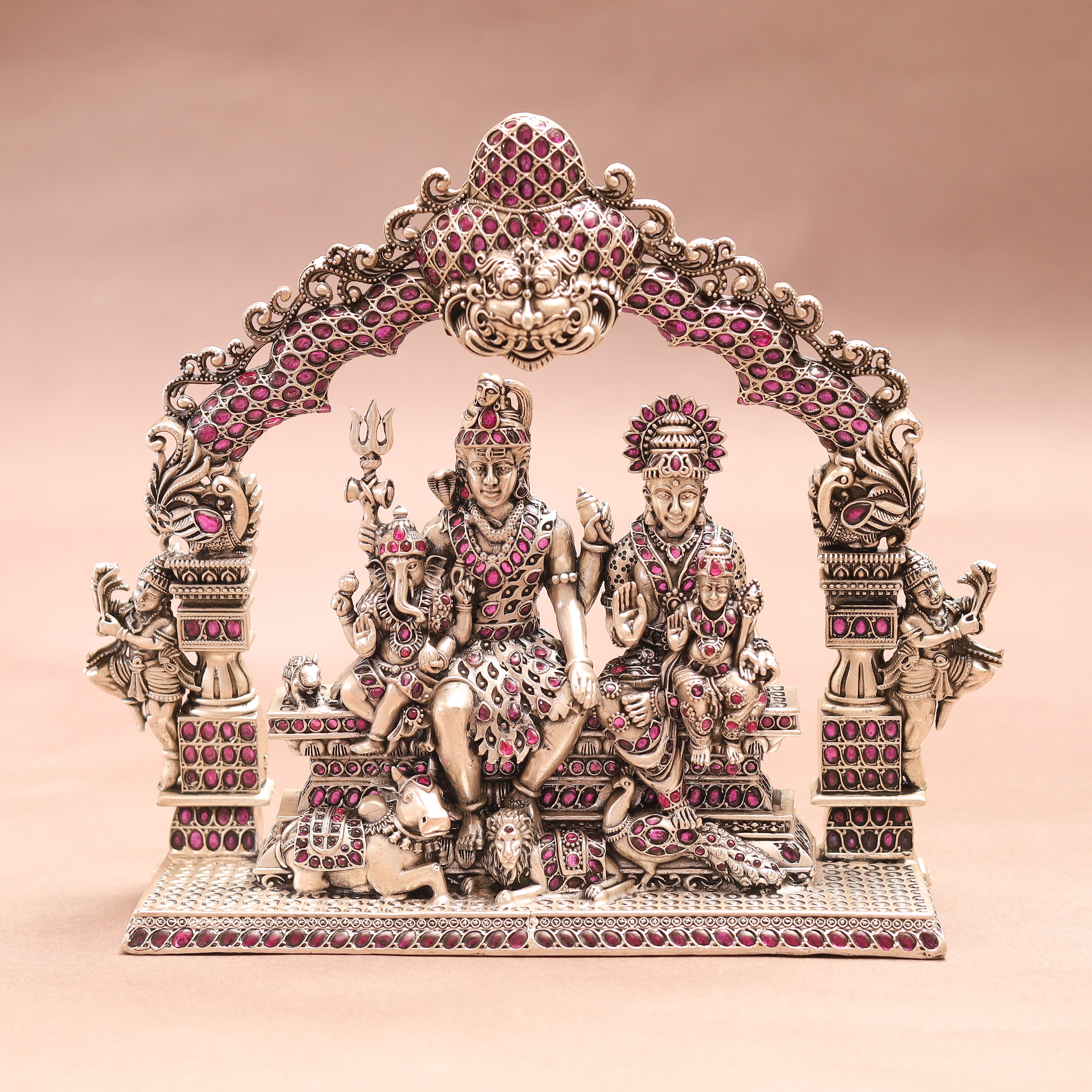 Silver Shiv Family MLJ -682